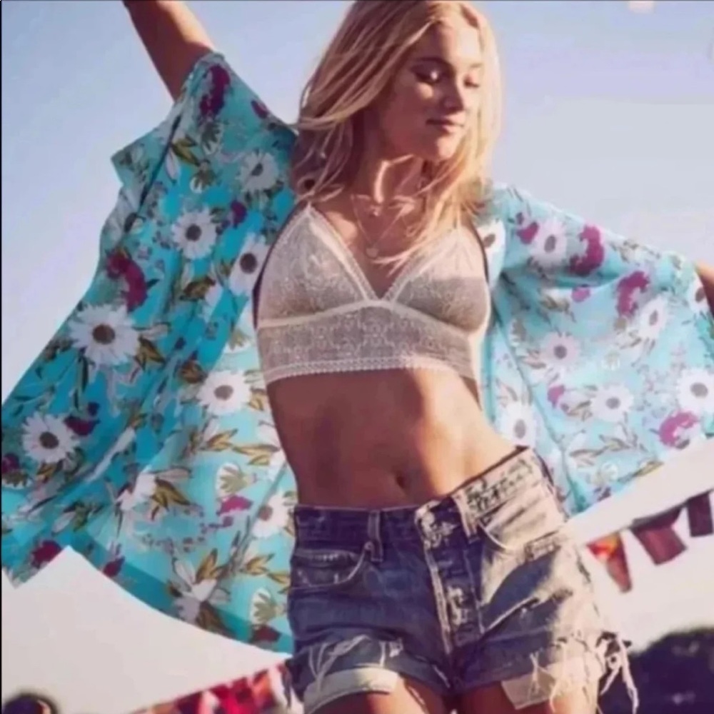 Victoria’s Secret coconut lace bralette set